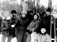 ПОСМОТРЕТЬ ФОТОГРАФИЮ | Вырица. День здоровья. В ожидании электрички Вырица. День здоровья. В ожидании электрички