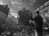 ПОСМОТРЕТЬ ФОТОГРАФИЮ | Николй Хорунжий. Ленинградский завод им. Кирова Николй Хорунжий. Ленинградский завод им. Кирова